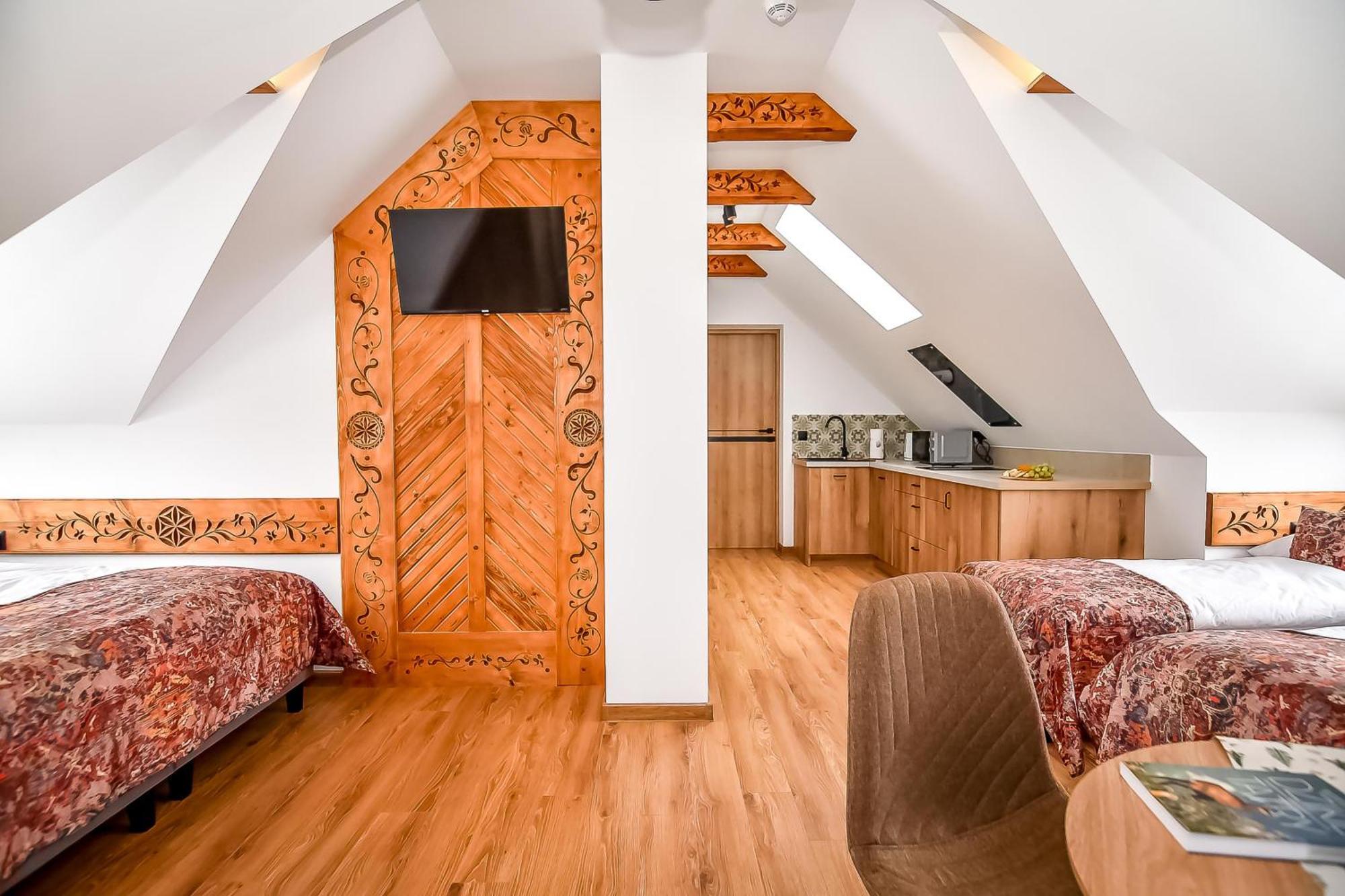Cicha Woda 300 M Od Goracy Potok I Termy Szaflary Exterior foto
